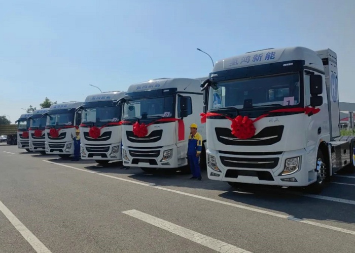 徐工氢能牵引车2.jpg 徐工氢能牵引车2.jpg