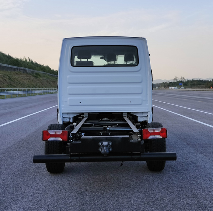 南京依维柯新车2.png 南京依维柯新车2.png