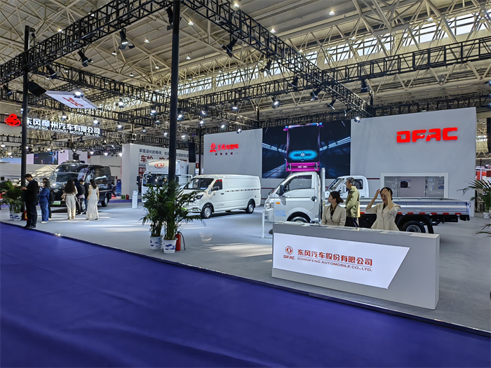 东风11.png 东风11.png