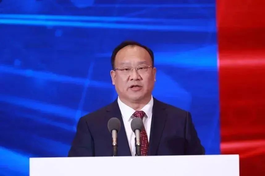 东风汽车股份召开2024年商务大会12.jpg 东风汽车股份召开2024年商务大会12.jpg