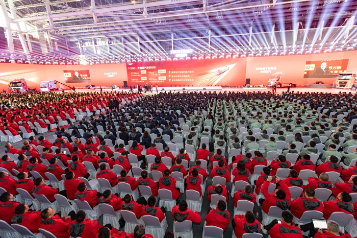 会场大景.jpg 会场大景.jpg