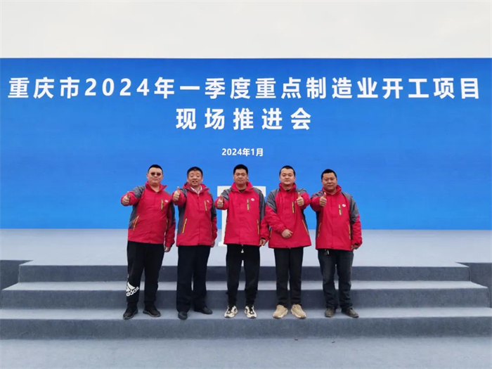 汽红岩“重庆版”新型智能渣土车1.jpg 汽红岩“重庆版”新型智能渣土车1.jpg