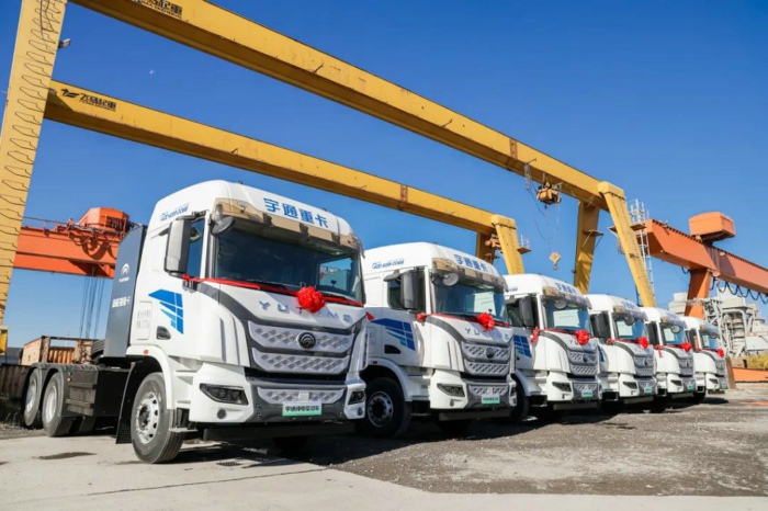 宇通纯电动牵引车5.jpg 宇通纯电动牵引车5.jpg
