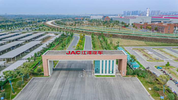 江淮1卡高端与纯电动轻卡生产基地第70万台车辆下线!4.png 江淮1卡高端与纯电动轻卡生产基地第70万台车辆下线!4.png