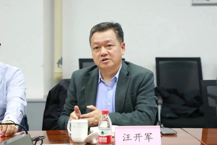 东风商用车与康明斯举行高层座谈3.jpg 东风商用车与康明斯举行高层座谈3.jpg