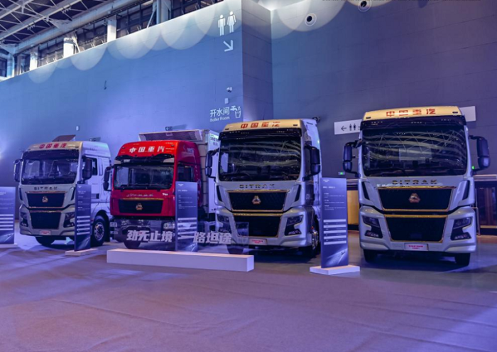 汕德卡牵引车.png 汕德卡牵引车.png
