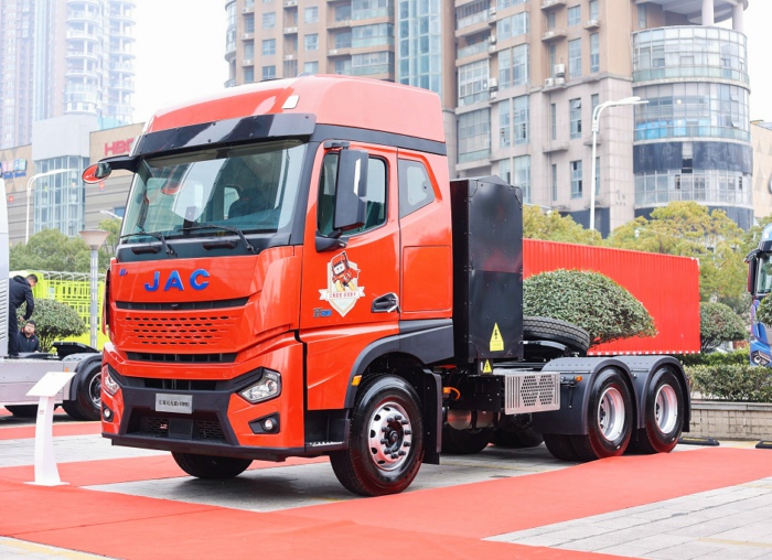 江淮纯电动牵引车.jpg 江淮纯电动牵引车.jpg