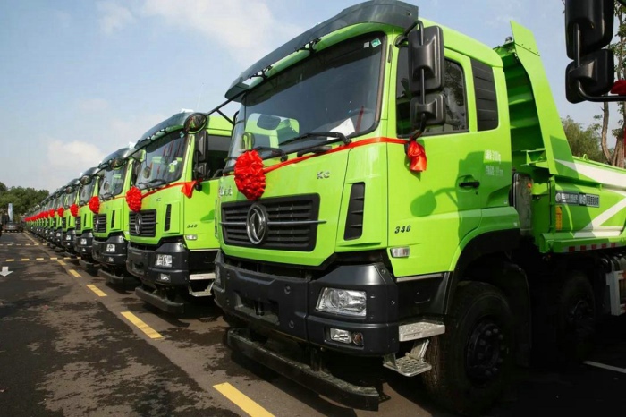 东风天龙KC轻量化智能环保渣土车2.jpg 东风天龙KC轻量化智能环保渣土车2.jpg