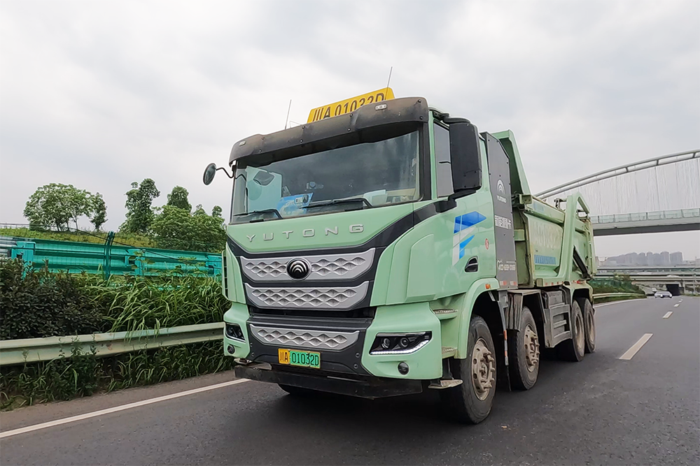 宇通纯电动自卸车6.png 宇通纯电动自卸车6.png