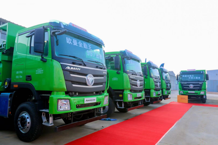 欧曼8X4法规版渣土车.png 欧曼8X4法规版渣土车.png