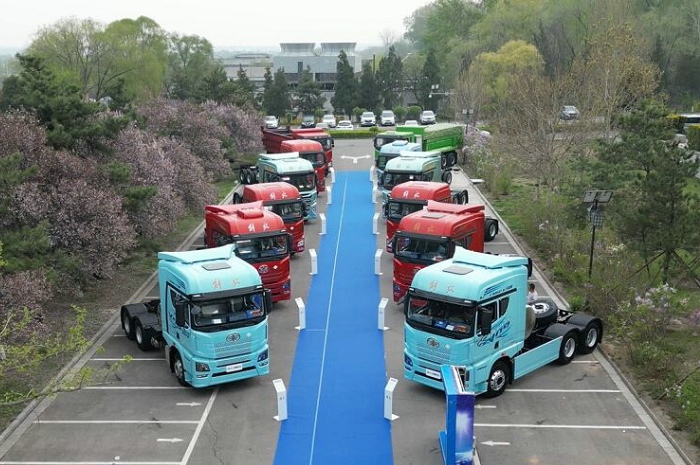 解放JH6燃气车3.jpg 解放JH6燃气车3.jpg