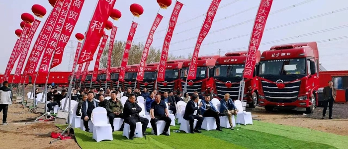 北京重卡追梦530LNG牵引车112.jpg 北京重卡追梦530LNG牵引车112.jpg