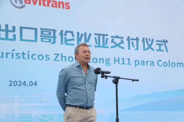 中通客车H11旅游大巴出口哥伦比亚5.jpg 中通客车H11旅游大巴出口哥伦比亚5.jpg
