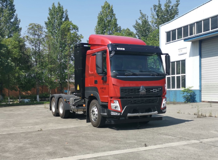 重汽ZZ4252V3847Z11SEV换电式纯电动牵引车.jpg 重汽ZZ4252V3847Z11SEV换电式纯电动牵引车.jpg