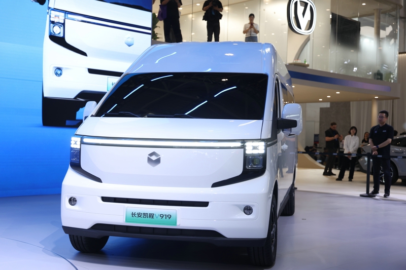 长安凯程V919的数智大VAN.jpg 长安凯程V919的数智大VAN.jpg