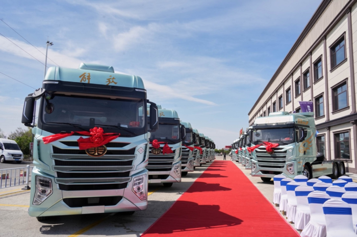 解放鹰途NG牵引车.png 解放鹰途NG牵引车.png