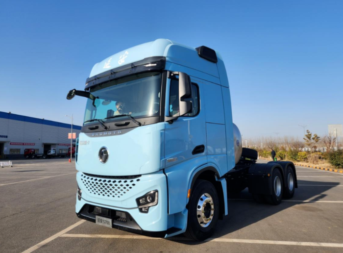 陕汽商用车延安S700燃气牵引车.png 陕汽商用车延安S700燃气牵引车.png