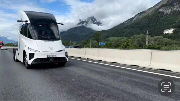 苇渡纯电重卡完成3100km横跨欧洲路测13.jpg 苇渡纯电重卡完成3100km横跨欧洲路测13.jpg