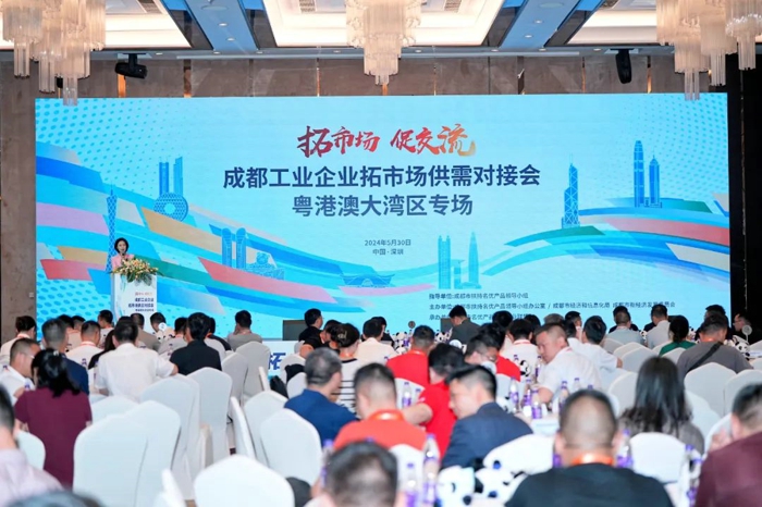 2.25亿大单!粤港澳大湾区,重汽成商书写合作新篇章3.jpg 2.25亿大单!粤港澳大湾区,重汽成商书写合作新篇章3.jpg
