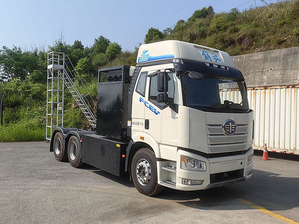 解放燃料电池牵引车.jpg 解放燃料电池牵引车.jpg