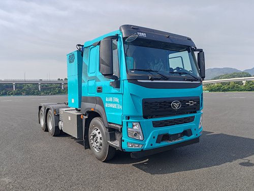 重汽福建海西申报的牵引车.jpg 重汽福建海西申报的牵引车.jpg