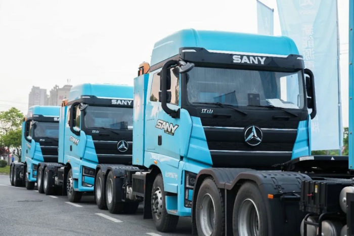 三一新能源牵引车2.jpg 三一新能源牵引车2.jpg