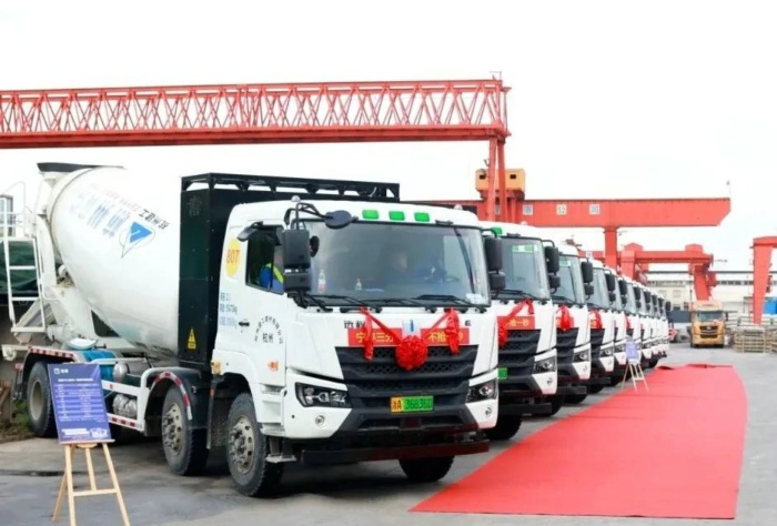 远程M7E充换电一体搅拌车.jpg 远程M7E充换电一体搅拌车.jpg