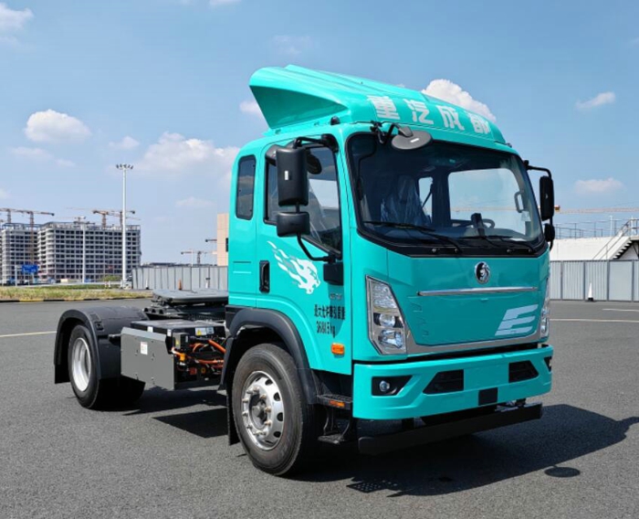 王牌小两轴牵引车.jpg 王牌小两轴牵引车.jpg
