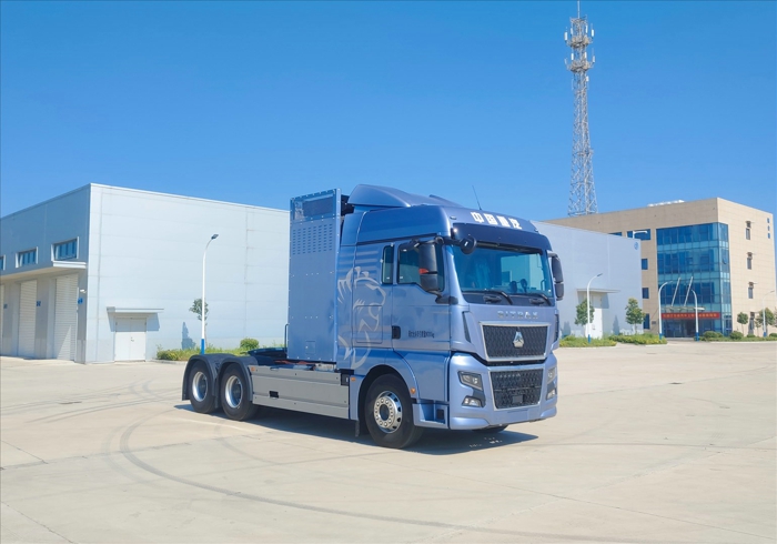 汕德卡四电机燃料电池牵引车,选装新外观.jpg 汕德卡四电机燃料电池牵引车,选装新外观.jpg