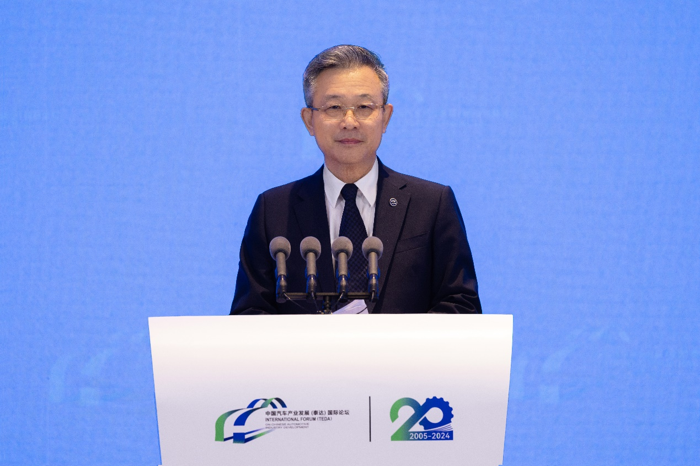 中国汽车技术研究中心有限公司党委书记、董事长 安铁成.png 中国汽车技术研究中心有限公司党委书记、董事长 安铁成.png