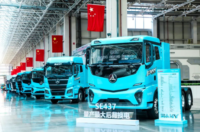 三一SE437换电牵引车.png 三一SE437换电牵引车.png