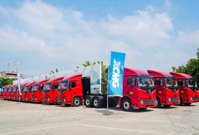 徐工纯电动牵引车XG2 EX630S-2.jpg 徐工纯电动牵引车XG2 EX630S-2.jpg