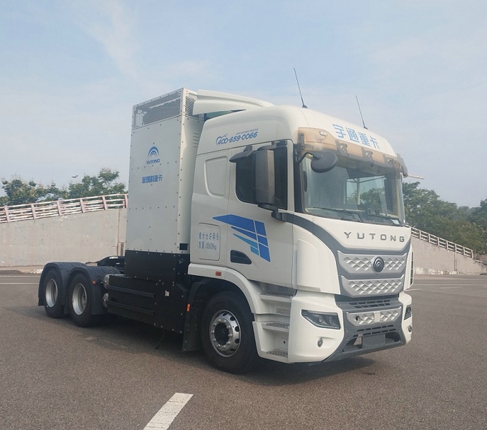 宇通燃料电池牵引车.jpg 宇通燃料电池牵引车.jpg