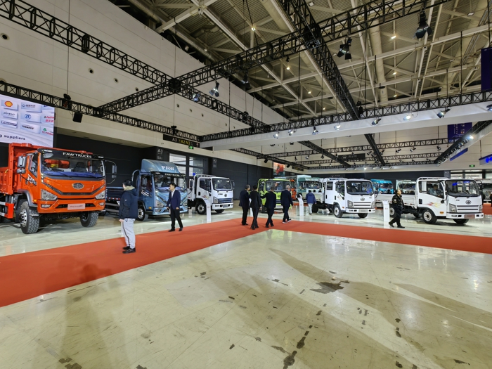 出口展车.jpg 出口展车.jpg