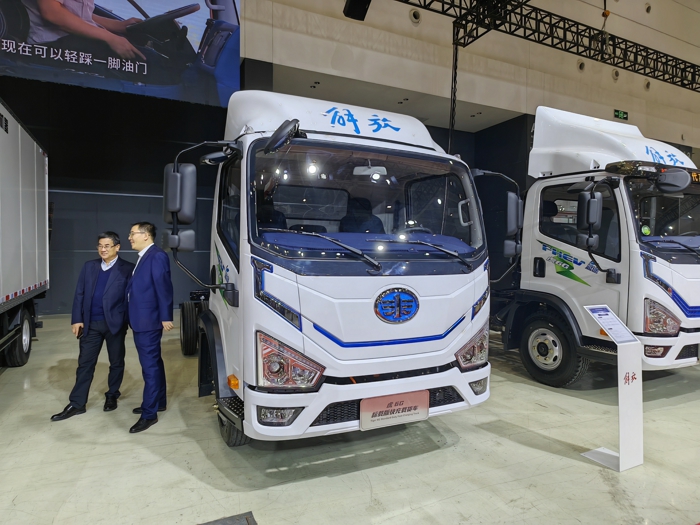 虎6G 标载版快充载货车2.jpg 虎6G 标载版快充载货车2.jpg
