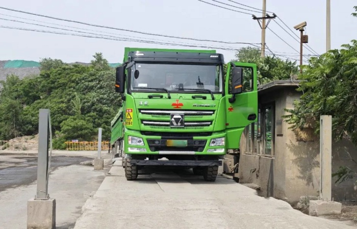 徐工纯电动自卸车2.jpg 徐工纯电动自卸车2.jpg