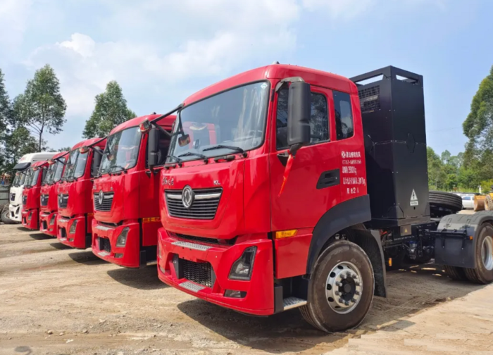 东风天龙KL换电牵引车2.png 东风天龙KL换电牵引车2.png