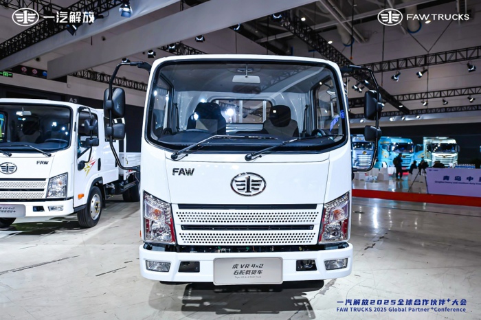 SEV8490.JPG SEV8490.JPG