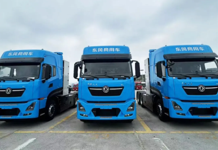 东风天龙KL氢能牵引车2.png 东风天龙KL氢能牵引车2.png
