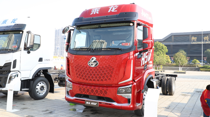 乘龙双雄:助力绿通运输,决胜节前市场3.png 乘龙双雄:助力绿通运输,决胜节前市场3.png