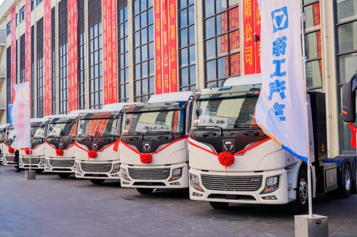 徐工XG1 EH610S纯电动牵引车.jpg 徐工XG1 EH610S纯电动牵引车.jpg