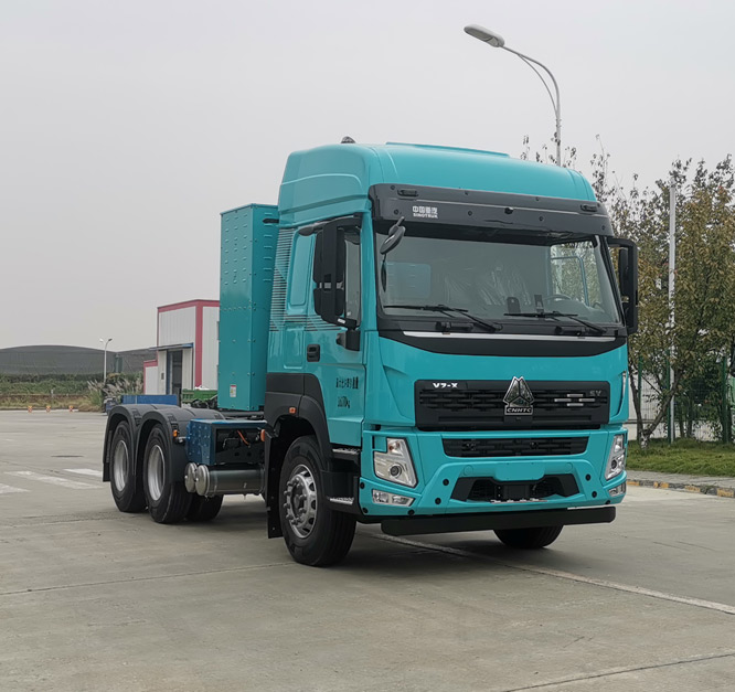 重汽换电牵引车.jpg 重汽换电牵引车.jpg