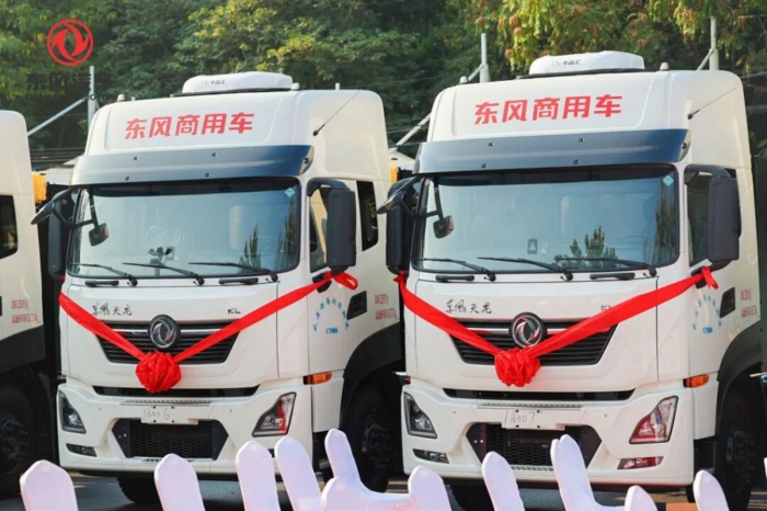 东风天龙KL纯电牵引车42.jpg 东风天龙KL纯电牵引车42.jpg