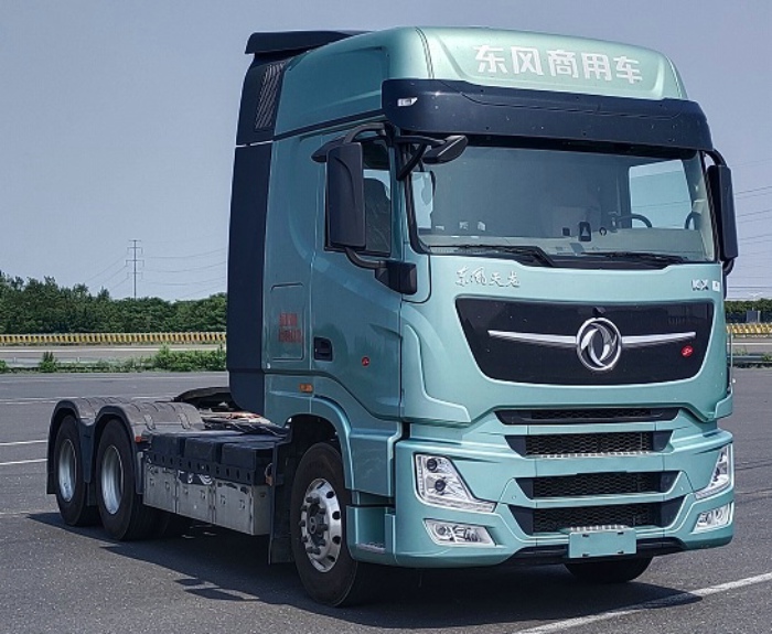 东风天龙纯电动半挂牵引车.jpg 东风天龙纯电动半挂牵引车.jpg