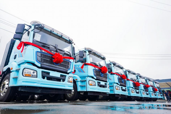 陕汽新能源牵引车.png 陕汽新能源牵引车.png