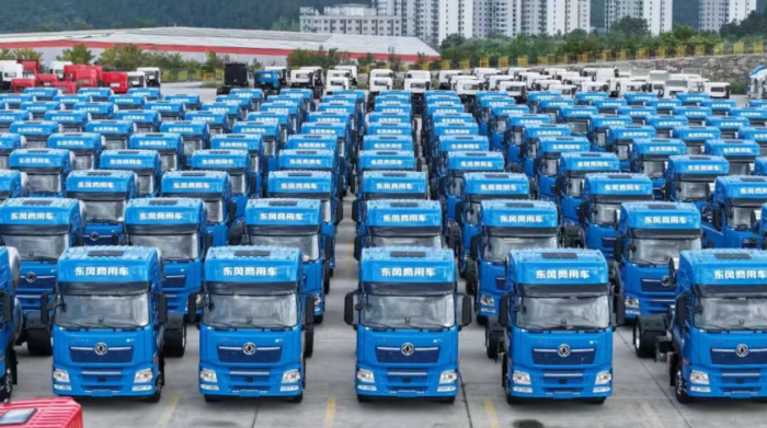 东风重卡4.png 东风重卡4.png